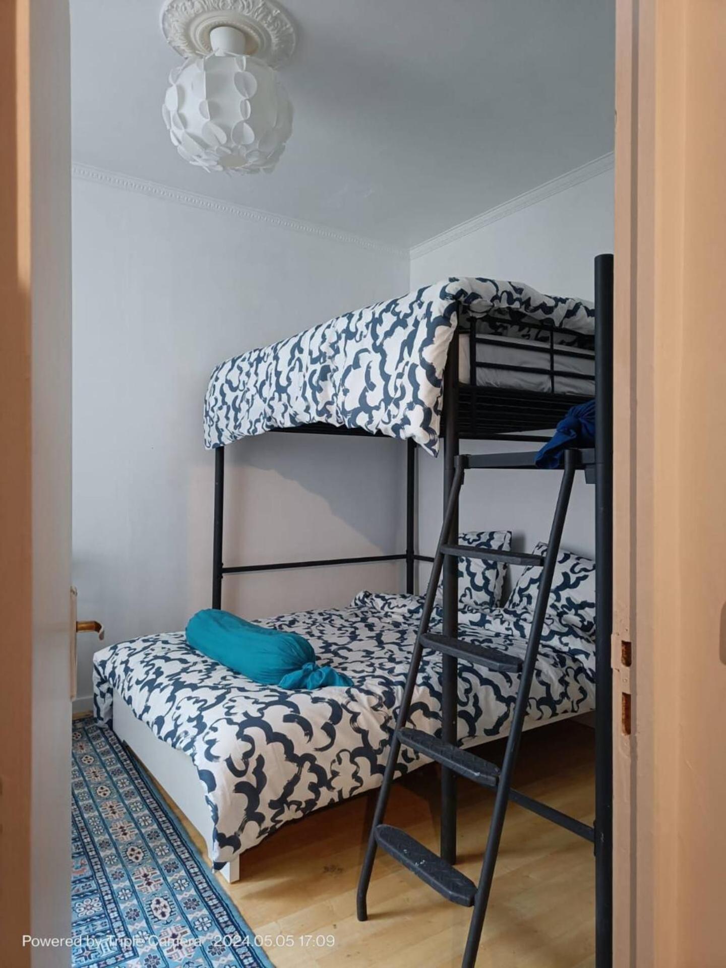 Cozy And Nice Homestay Room - Chambre D'Hote Paris Luaran gambar